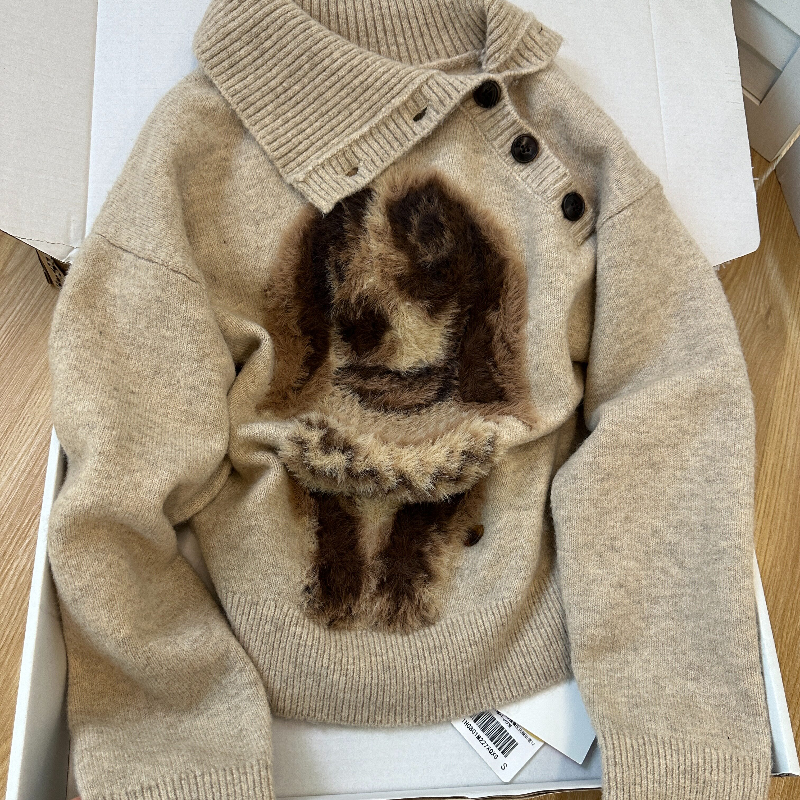 慵懒可爱小狗毛衣纽扣长袖针织衫