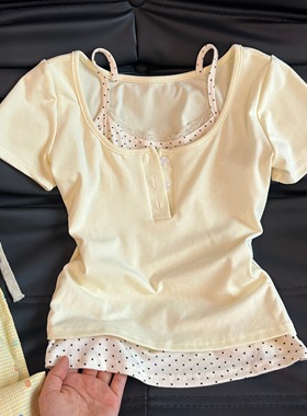 奶黄色蕾丝花边正肩短袖t恤女2025夏季假两件修身短款多巴胺上衣