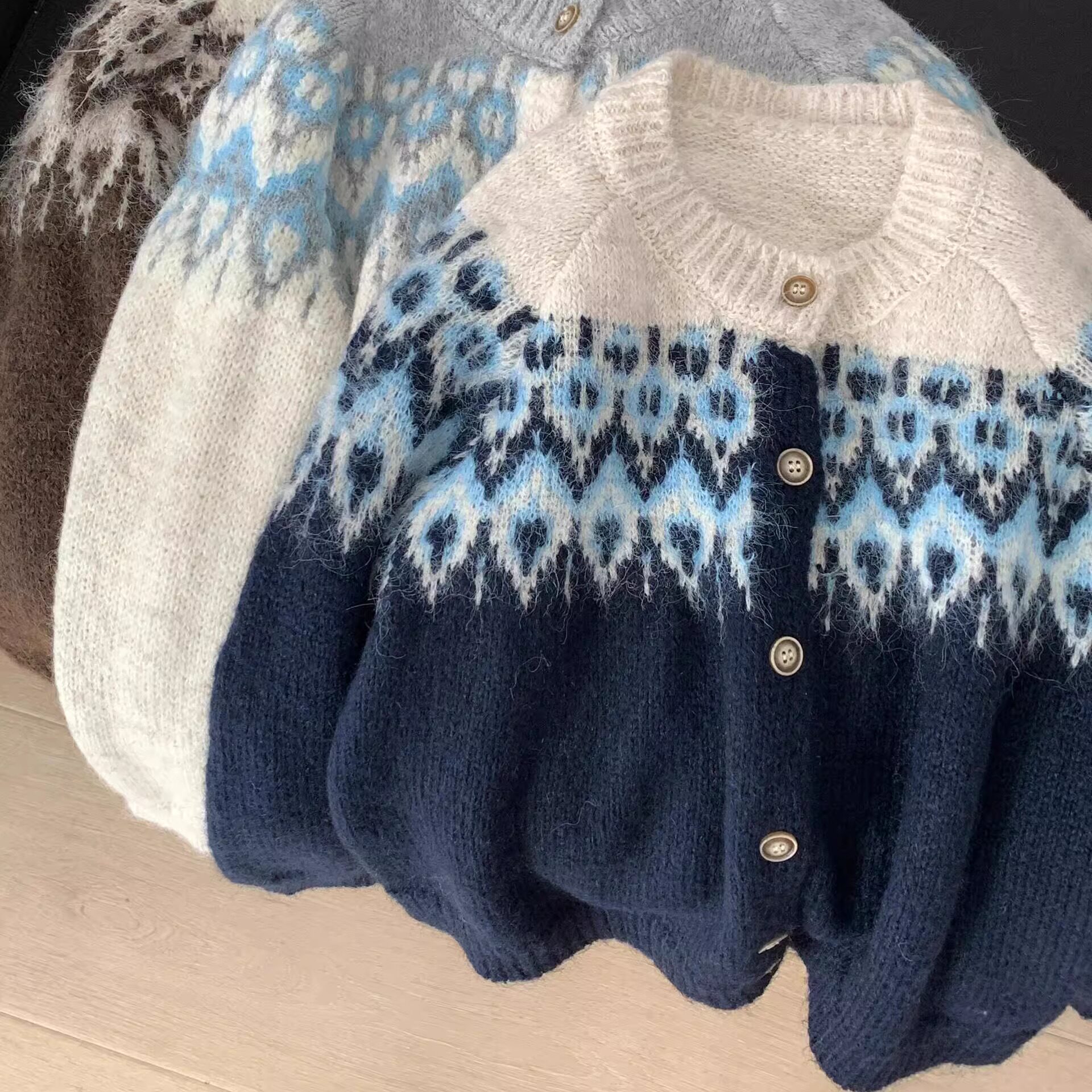 费尔岛毛衣开衫马韩国chic秋冬超柔软绒绒毛衣外套单排扣提花针织