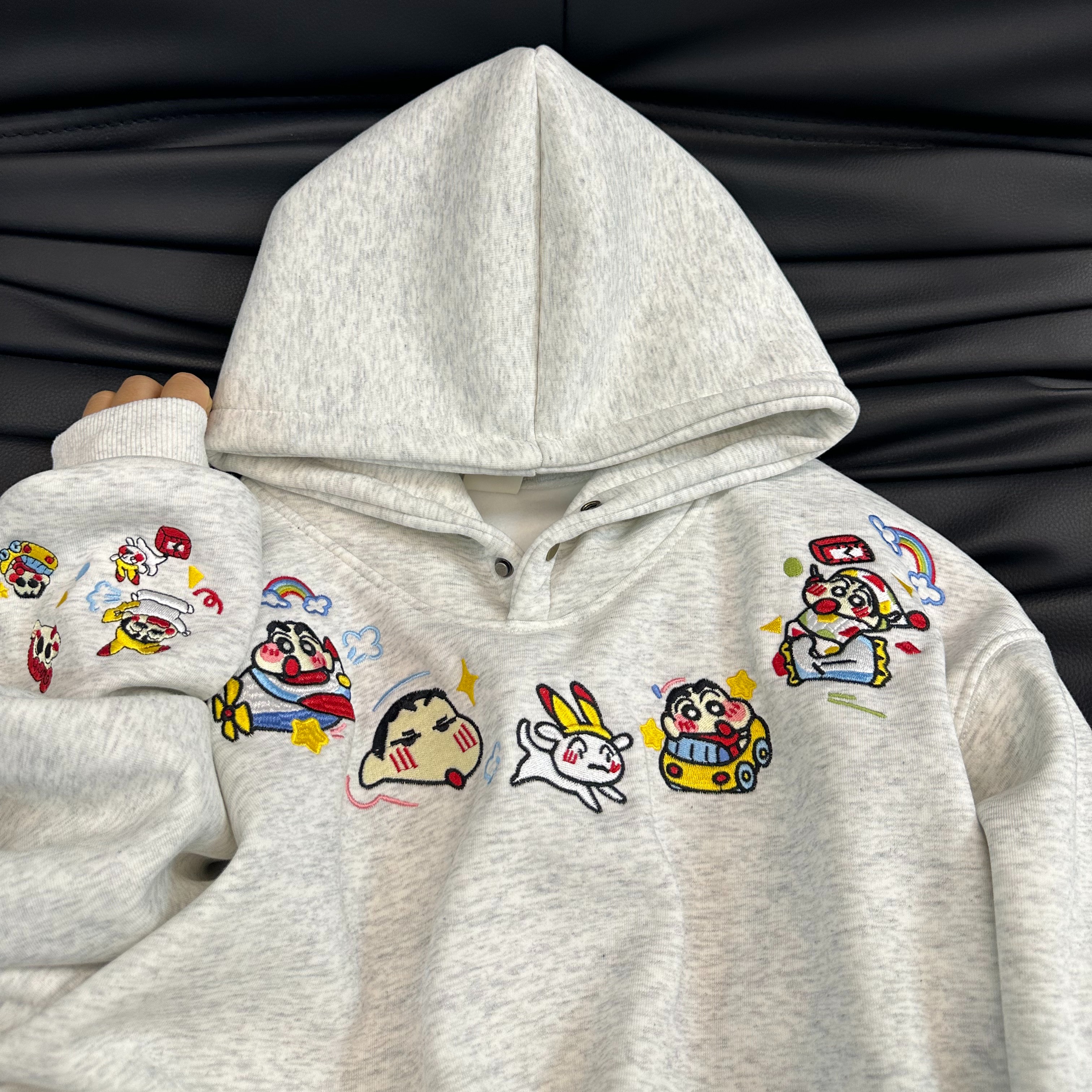 KFCAG重工趣味刺绣连帽卫衣女2024秋冬新款加绒加厚双纽扣上衣