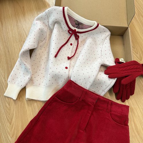 KFCAG奶盐咸桃少女感爱心提花针织开衫女秋冬短款宽松毛衣外套