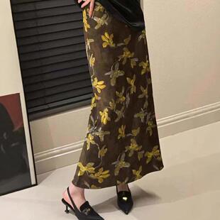 桐乡市露蒙商贸鎏金鸢尾 鱼尾裙 气质仿醋酸印花高腰a字半身裙法式