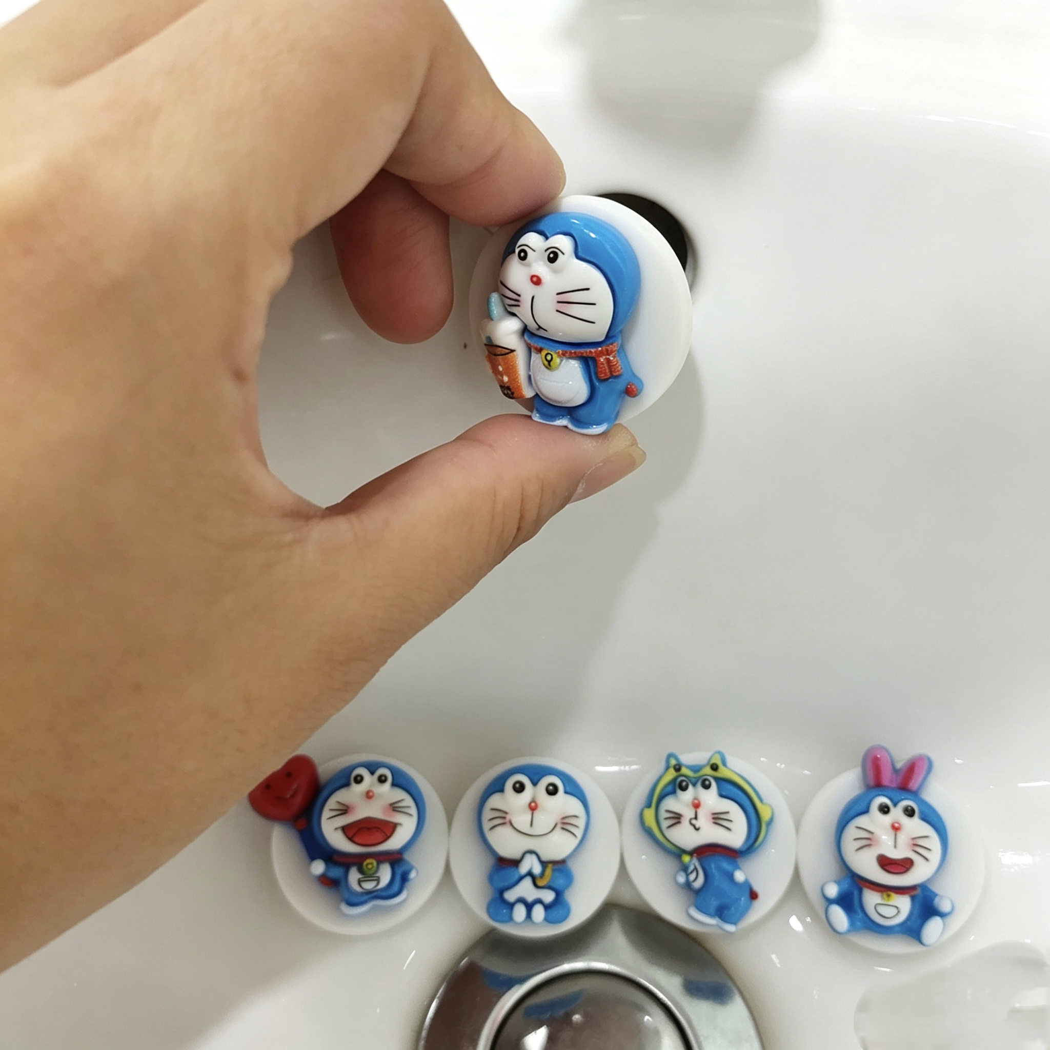 哆啦A梦洗手盆塞子防虫臭密封塞卫生间洗脸盆配件侧面漏水孔水塞