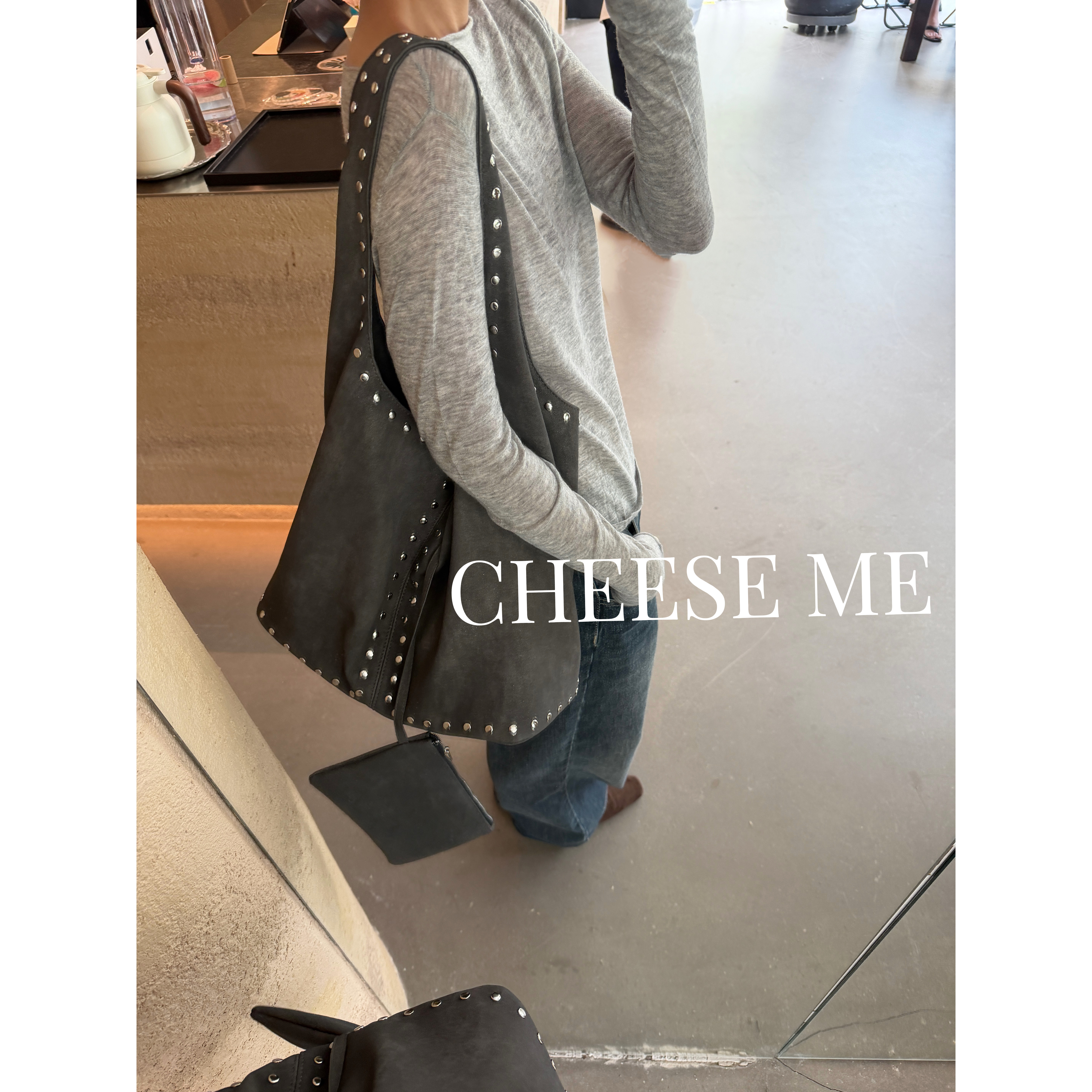 不咸cheese 复古铆钉装饰单肩包欧美机车风麂皮绒腋下包子母包