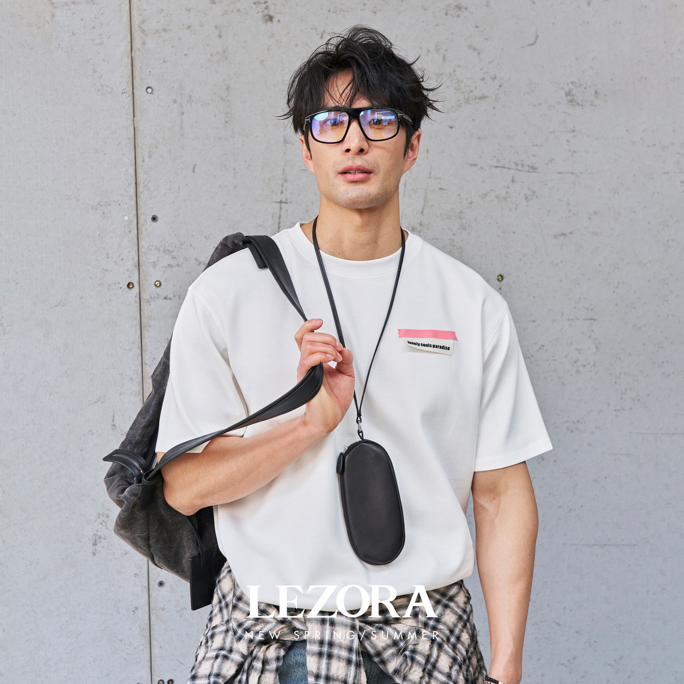 LEZORA超亲肤奶油棉空气层 粉色胶带身份标宽松短袖T恤男