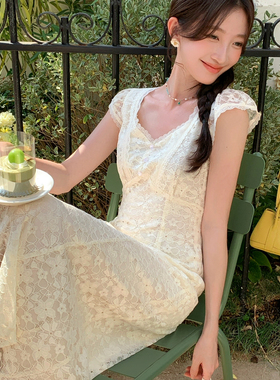 UONE-26年春上新精致淑女许妍风穿搭显瘦蕾丝拼接连衣裙