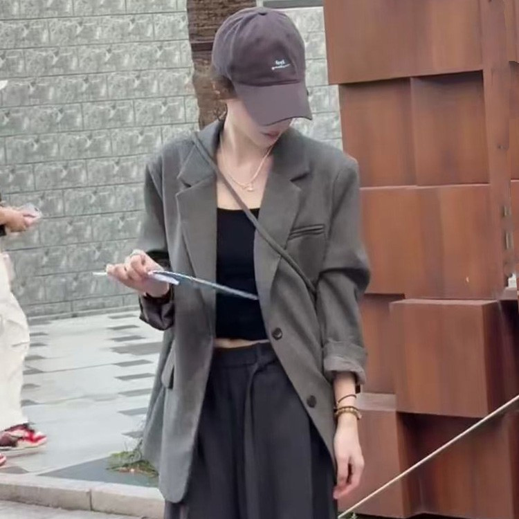灰色毛呢西装外套女2025秋冬新款韩系宽松复古气质感西服上衣