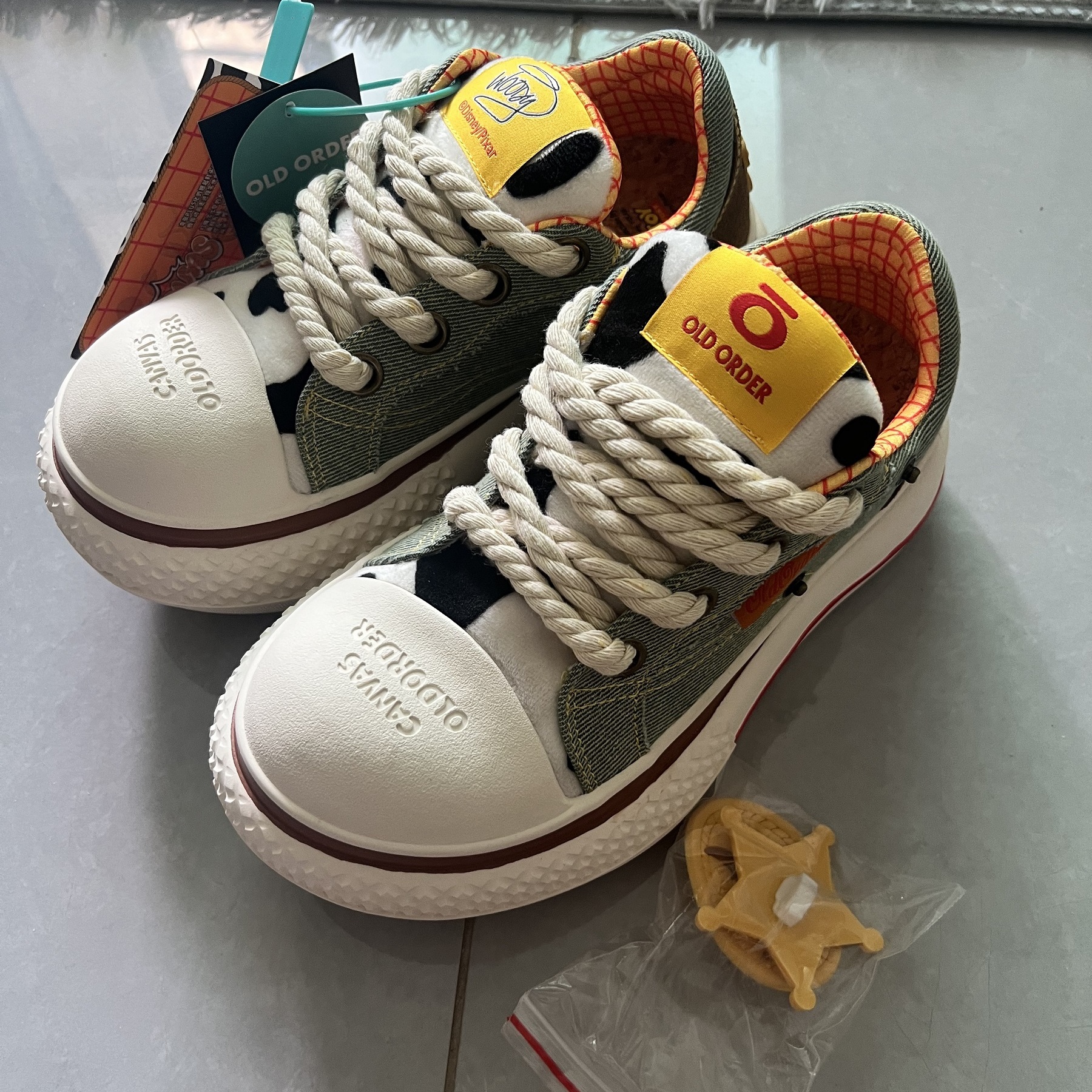 米奇联名款大头帆布鞋厚底休闲鞋