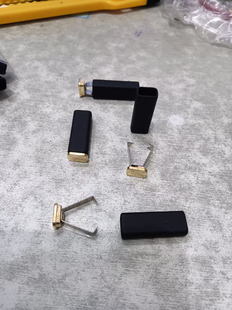 金属绳子吊钟扣帽子抽绳卡扣运动裤裤腰带穿绳扣吊坠纽扣四个管夹