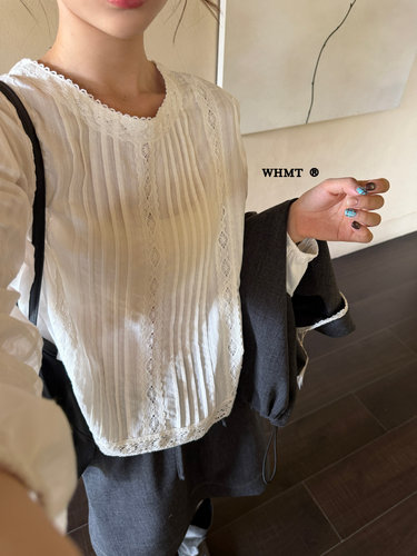 RS.WHMT 秋季新品韩系甜美拼接蕾丝边压皱圆领长袖衬衫百搭时尚