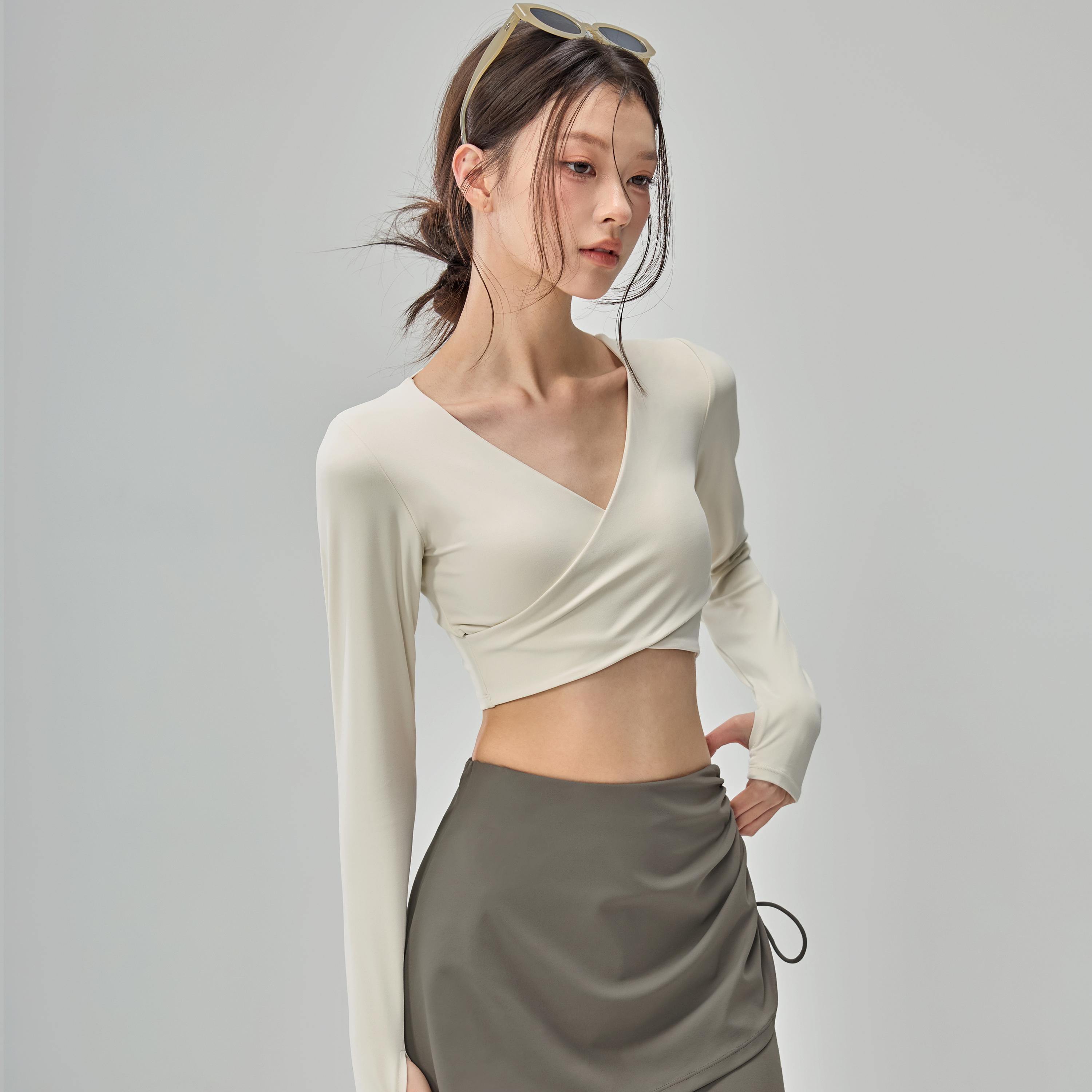 健身短款带胸垫美背瑜伽服T恤