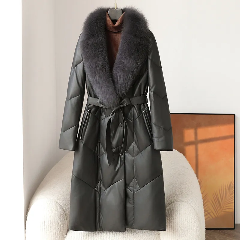 真皮羽绒服女2025冬季新款狐狸毛领鸭绒海宁绵羊皮妈妈外套中长款