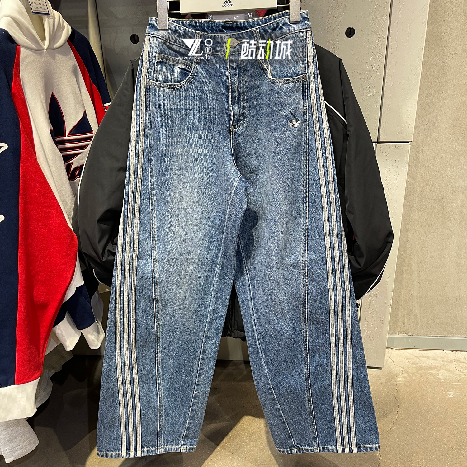 专柜正品Adidas女子25款复古长裤
