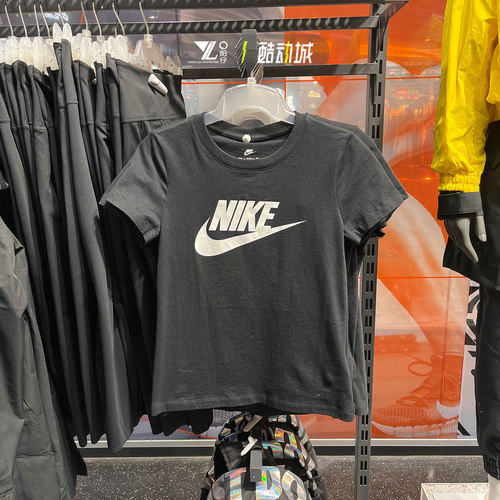 耐克女子休闲半袖运动T恤