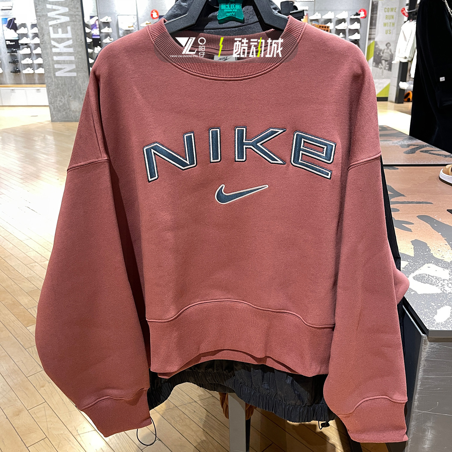 专柜正品耐克女子短款加绒卫衣