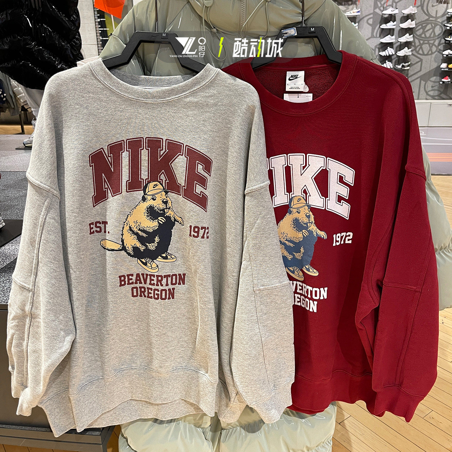 专柜正品耐克女子休闲卫衣帽衫