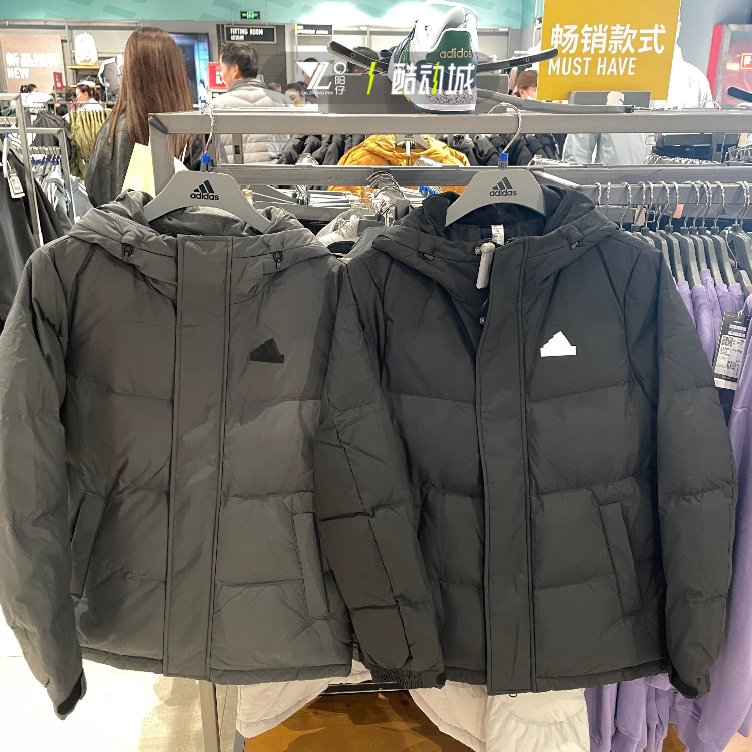 Adidas阿迪达斯男女冬季保暖外套