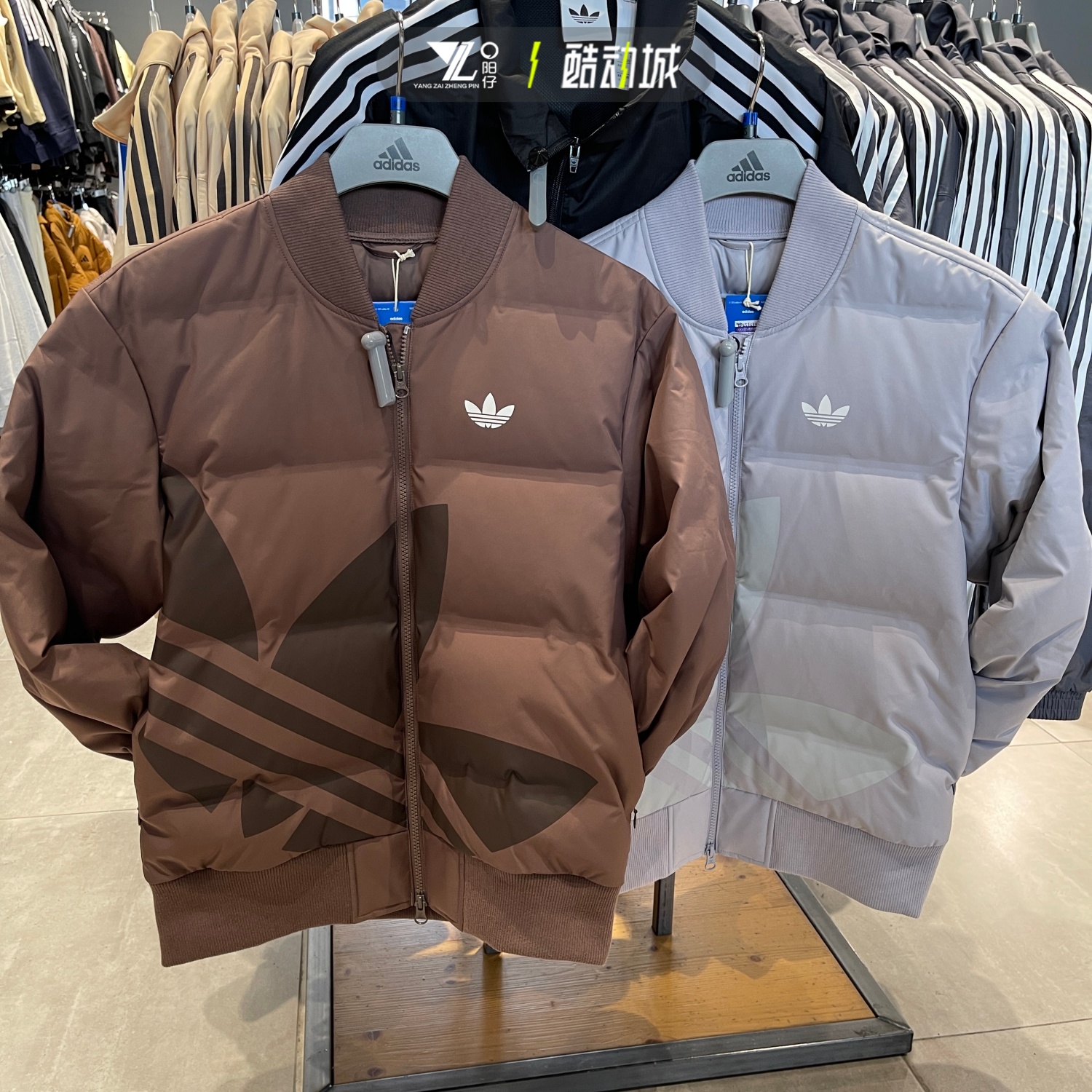 阿迪达斯三叶草运动羽绒服外套