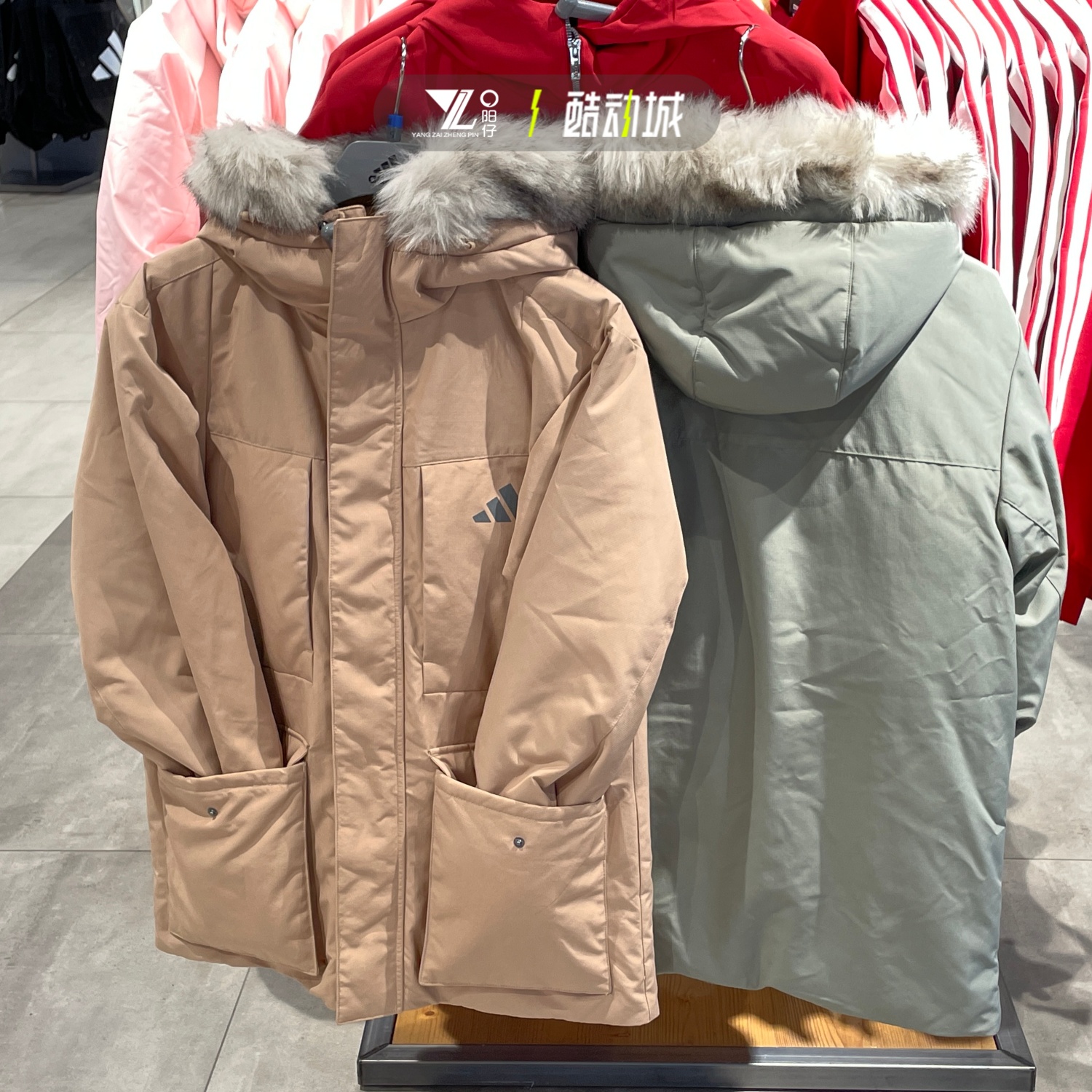 阿迪达斯男女同款派克服羽绒服