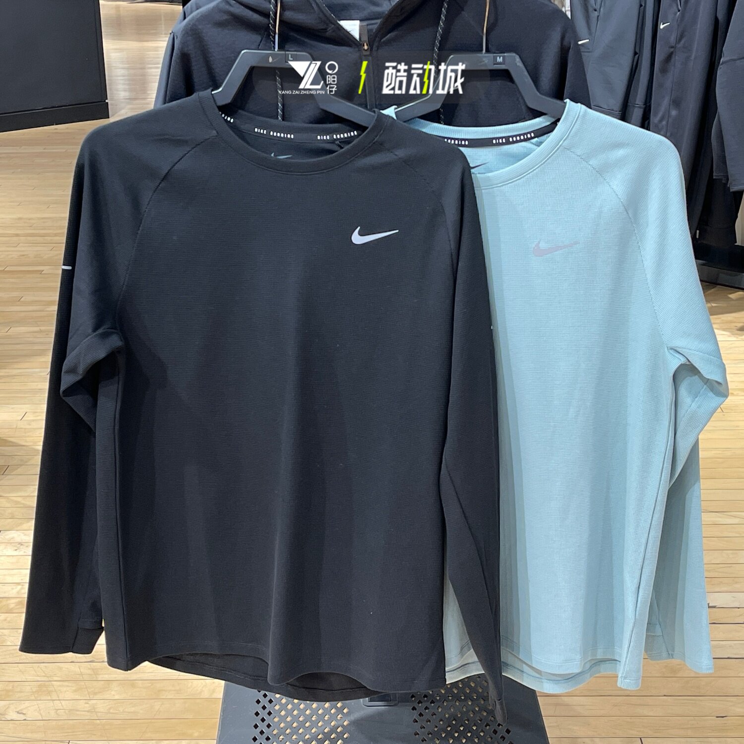 nike耐克华夫格上衣男子跑步运动训练舒适长袖T恤HV2706-010-017 - 实物图