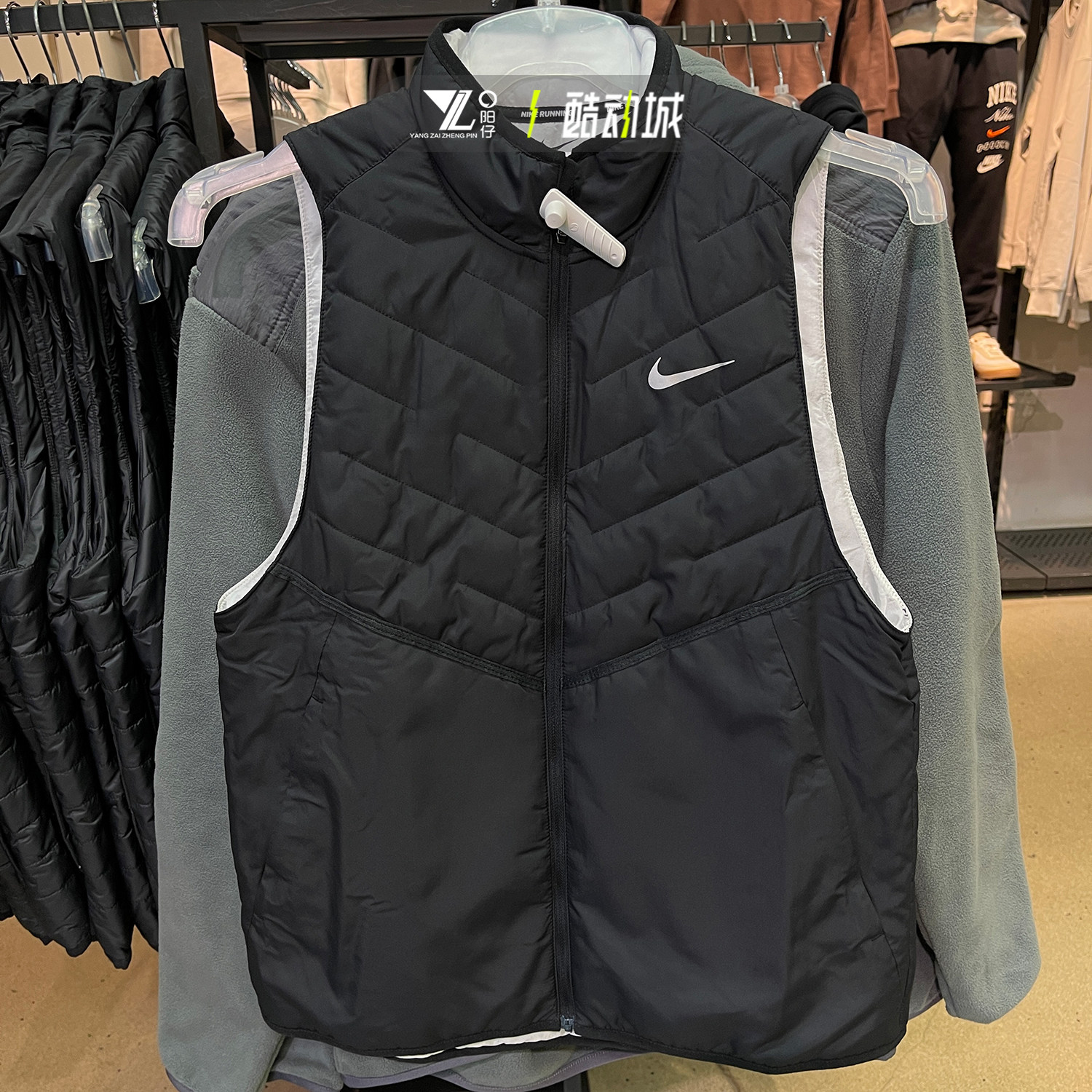 nike耐克男子Therma-Fit运动训练跑步防风立领棉马甲DD5648-010,运动服/休闲服装,棉马甲,淘宝优惠券,粉丝福利购,淘宝优惠卷