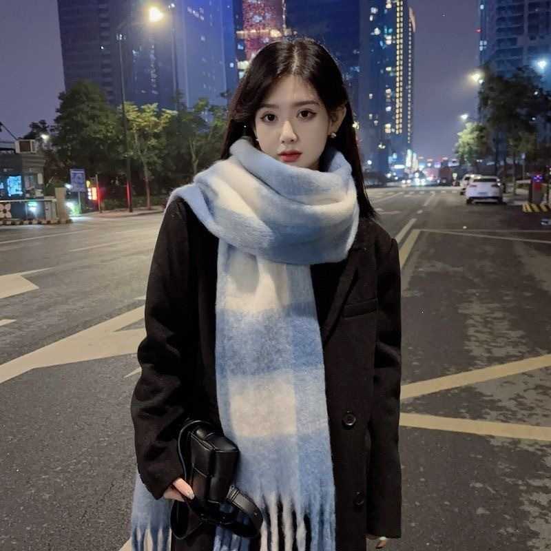 2026秋冬款经典流苏超长加厚百搭学生女情侣时尚保暖围巾现货