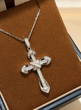 S925纯银精工高级感交叉微镶梯方钻十字架项链轻奢百搭锁骨链女