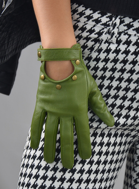 真皮手套女红色绿色短款薄款真皮精工摇滚性感演出开车驾驶手套