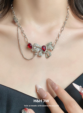 新款镶钻蝴蝶结水滴吊坠项链个性设计感气质锁骨链轻奢高级感项饰