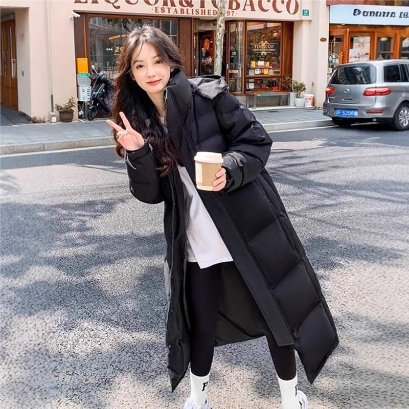 2025年新款超长款过膝连帽白鸭绒加厚宽松学生中戏羽绒服女外套