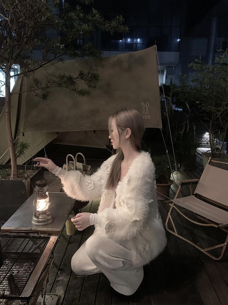 BBBLUE纯欲玫瑰少女皮草