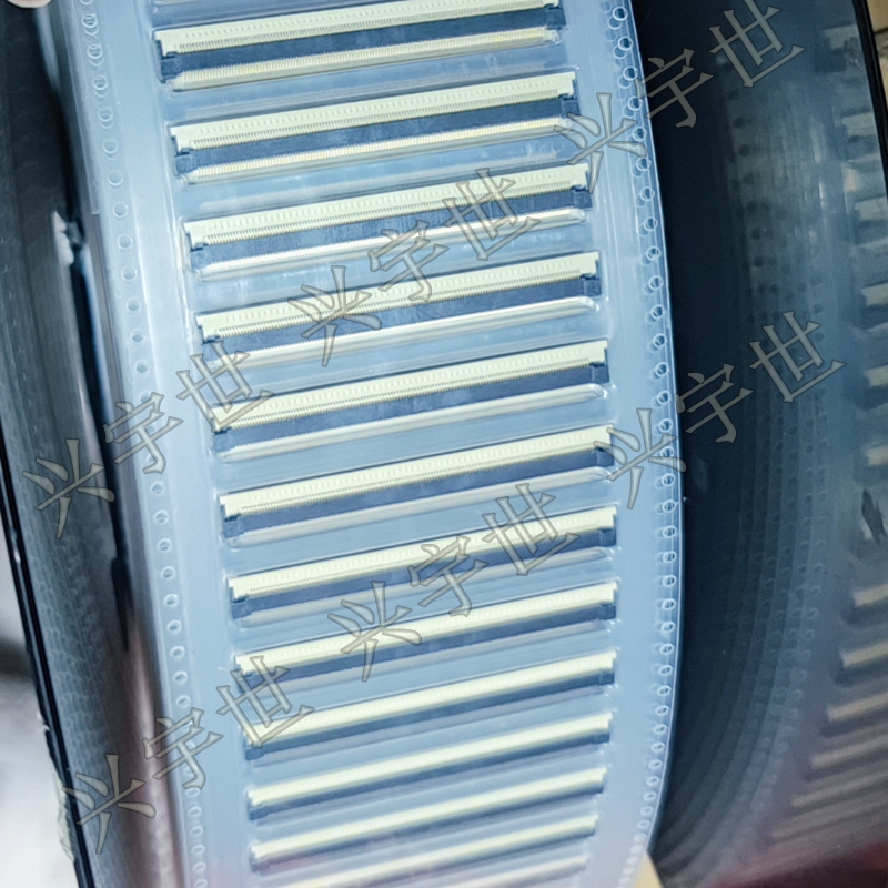 IMSA-12004S-12Y901 0.4mm间距120pin翻盖连接器全新原装现货供应