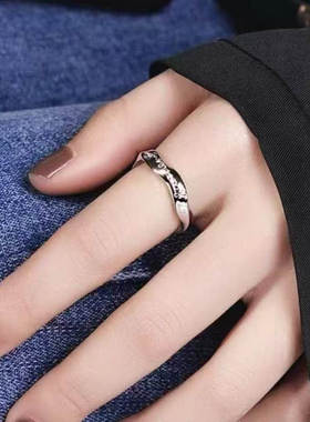 新款简约扭纹英文字母戒指