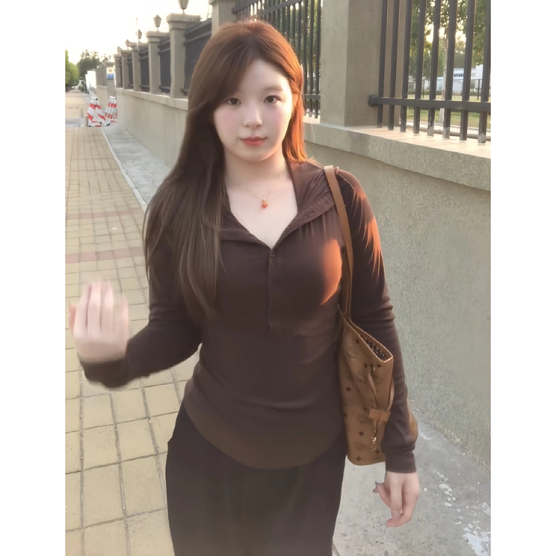 大码胖mm美式复古风纽扣打底衫夏季新款气质高级感连帽长袖上衣女