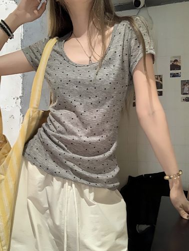 灰色正肩波点短袖T恤女夏季