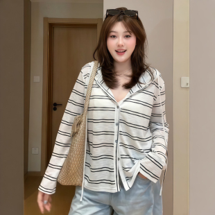 夏季 薄款 防晒凉感连帽条纹开衫 上衣 胖mm小众甜美长袖 女装 大码 法式