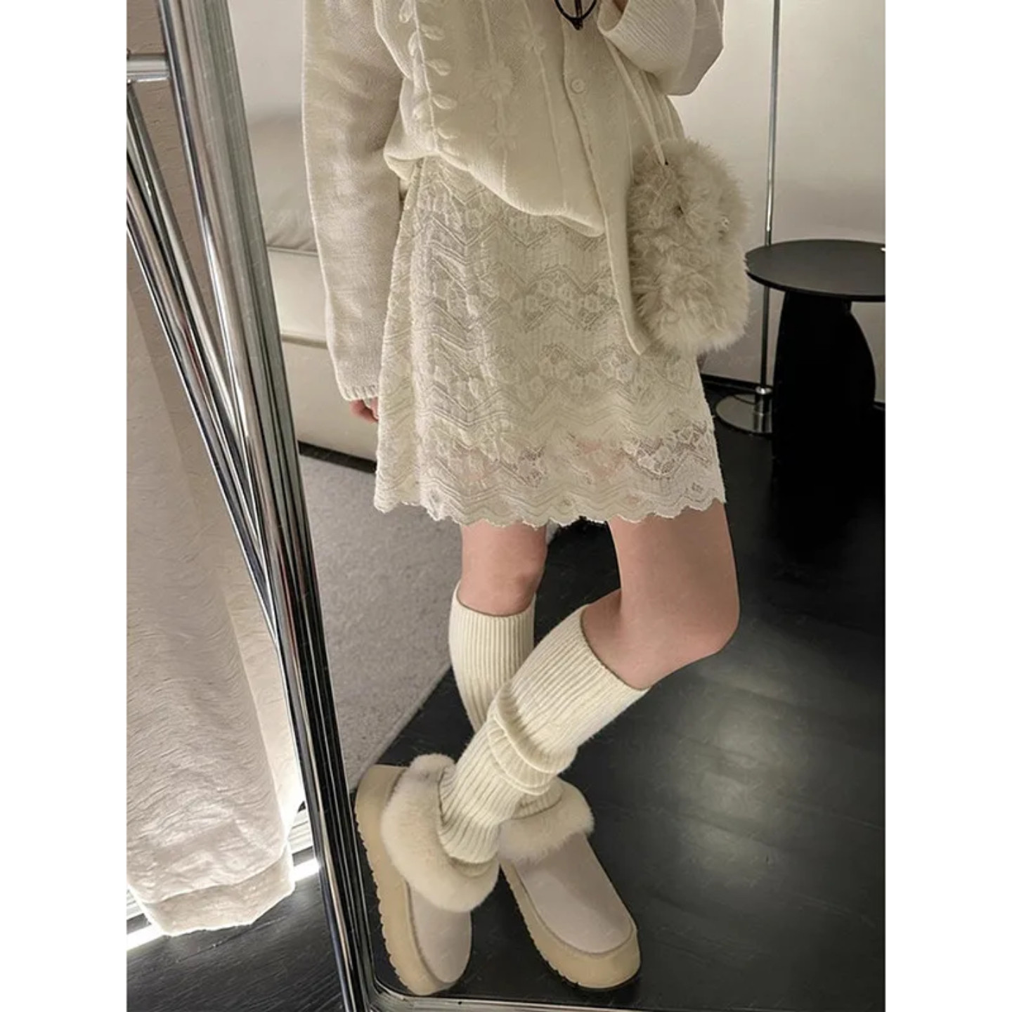 大码胖妹妹女装白色镂空勾花蕾丝半身裙女秋冬高腰显瘦a字短裙子,女装/女士精品,大码半身裙,淘宝优惠券,粉丝福利购,淘宝优惠卷