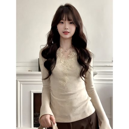 大码法式蕾丝V领长袖T恤女秋冬季胖mm加绒磨毛气质内搭打底衫上衣