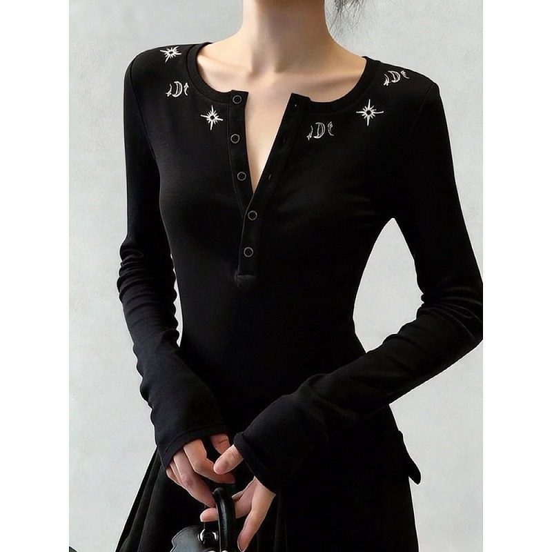 大码胖mm美式复古V领修身长袖T恤女春季内搭独特显瘦气质辣妹上衣,女装/女士精品,大码内搭,淘宝优惠券,粉丝福利购,淘宝优惠卷