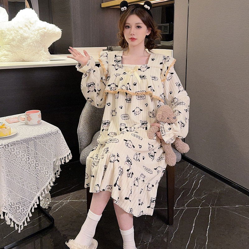 2025新款法兰绒睡裙女秋冬卡通可爱长袖加厚家居服珊瑚绒女士睡衣