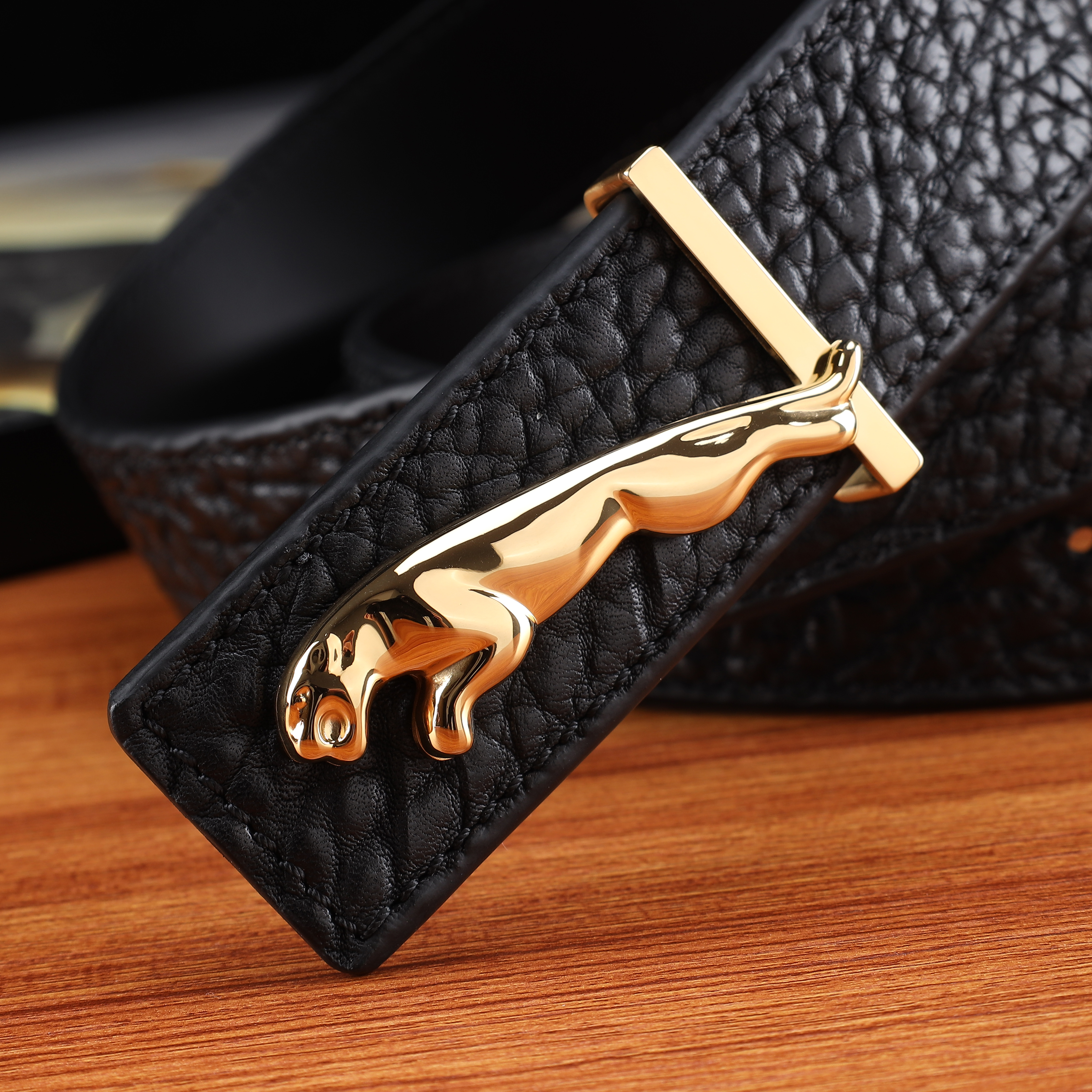 不锈钢捷豹狂野牛皮裤腰带