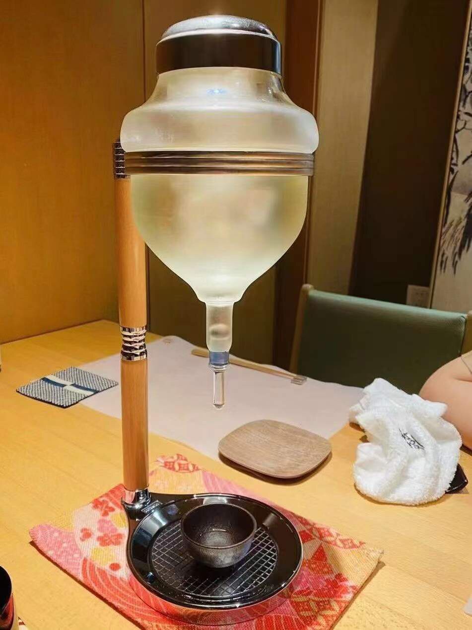 日式料理玻璃冰酒器清酒图片