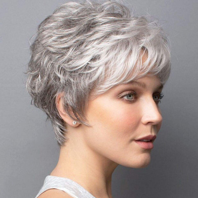跨境热卖中老年银灰色蓬松短卷发化纤假发头套Synthetic hair wig