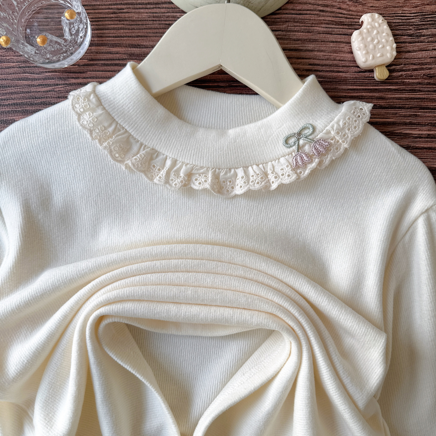 秋冬女童针织打底衫小女孩韩系蕾丝领软糯针织衫宝宝坑条保暖内搭