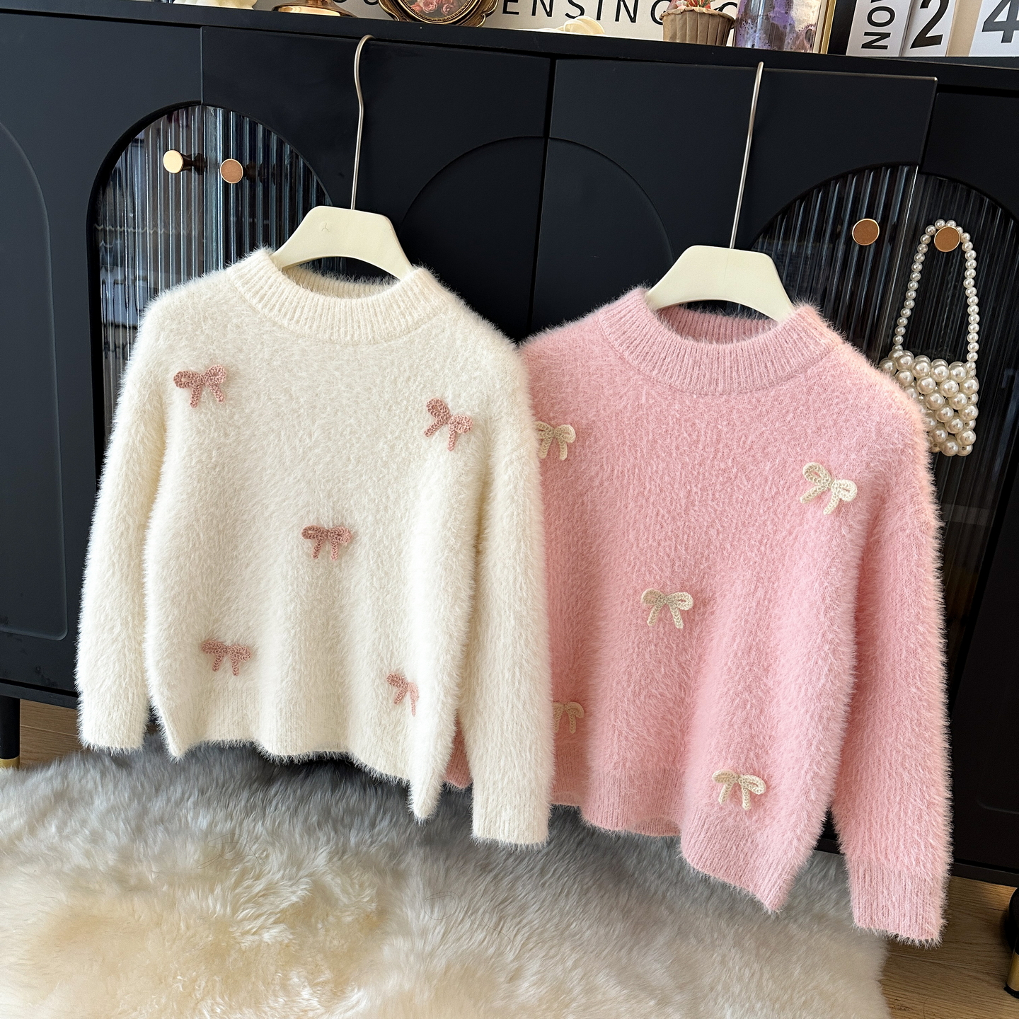 2025秋冬新款女孩蝴蝶结毛衣女童洋气儿童冬装针织水貂绒毛线衣