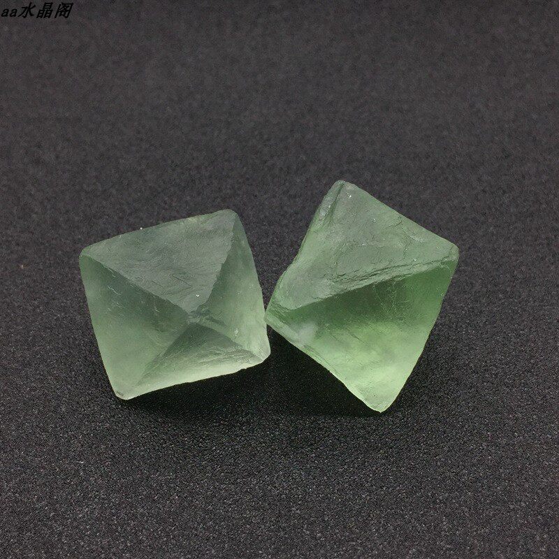 八面体紫色原矿把玩饰品七彩石图片
