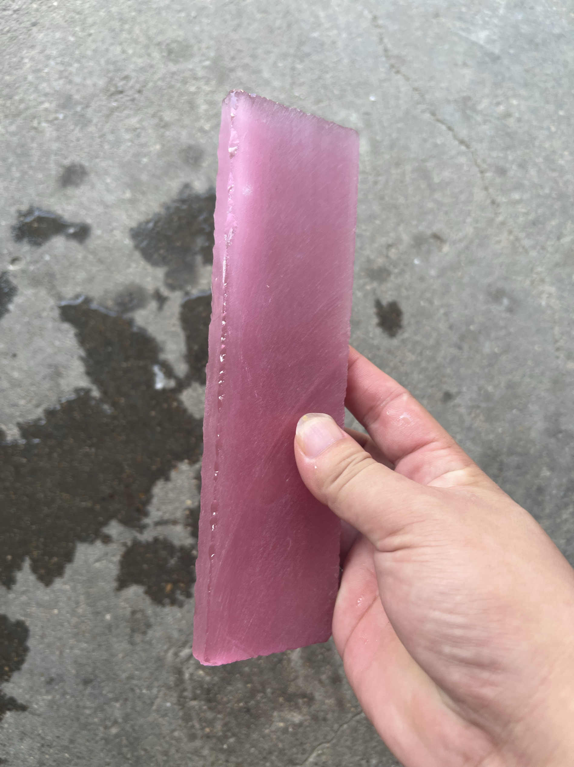 粉色水晶猫眼石天然刀长条片板料匕首短剑红石料可加工定制定做