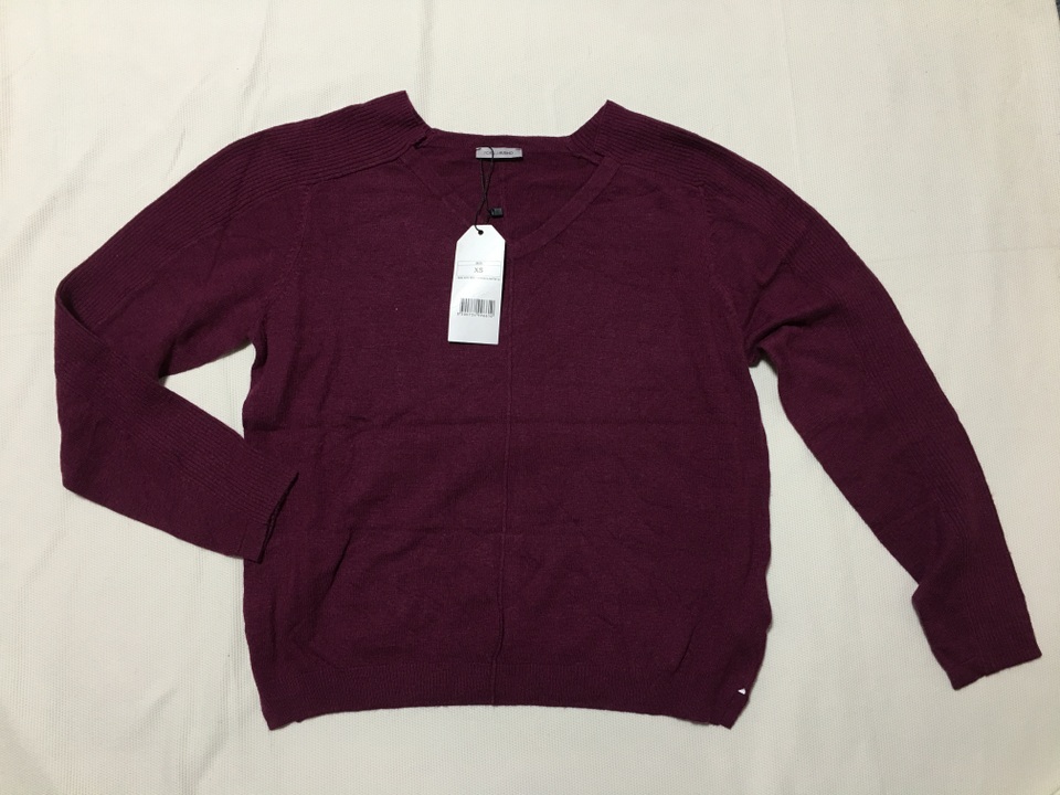 意大利紫红色羊绒宽松长袖毛衣