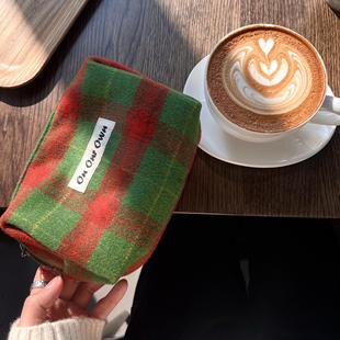 圣诞格纹双层羊毛吐司收纳包 原创 Own 红绿格拉链收纳袋 Our