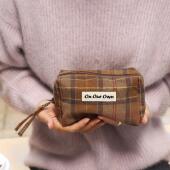 纹羊毛吐司收纳包 拉链收纳袋 原创 英国复古风格 Our Own